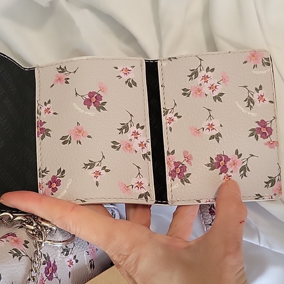 Steve Madden Bisque Floral BMICKEY 2 Clutch and Crossbody NWT! - Picture 9 of 14